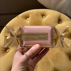 Pinch minimergency kit